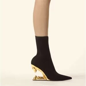 Black fabric Tiger Teeth Shaped High Heel Short boots